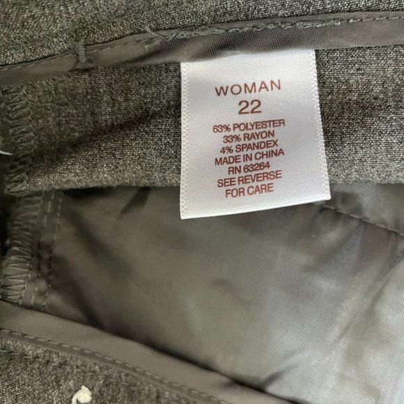 Women's Plus Size Roz & Ali Gray Trousers - Picture 4 of 4